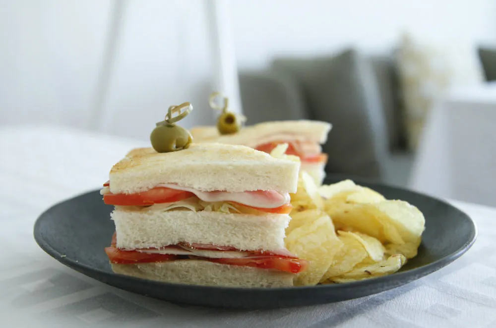 Somewhere - Estoril Guesthouse בית הארחה