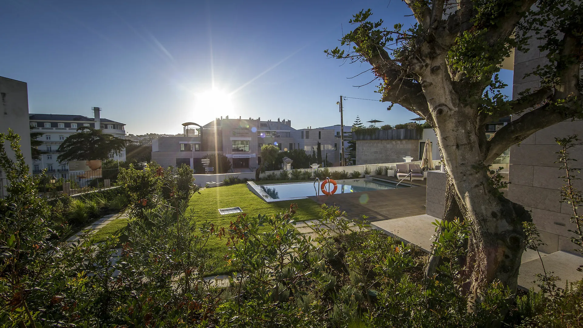 Somewhere - Estoril Guesthouse 4*,  פורטוגל